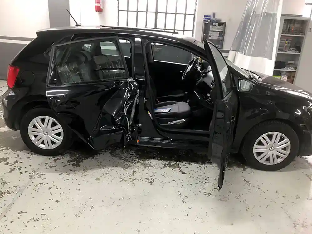 Riparazione Carrozzeria di Volkswagen Polo a Verona