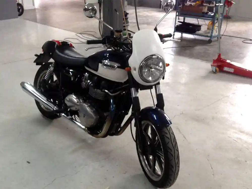 Riparazione carrozzeria Triumph Bonneville a Verona